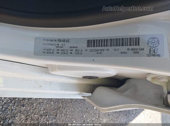 1C3CCCCG2GN139787 2016 CHRYSLER 200 White Вид підкапотного простору