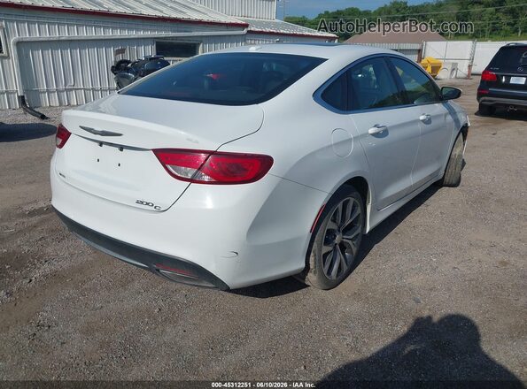 1C3CCCCG2GN139787 2016 CHRYSLER 200 White Задня права чверть