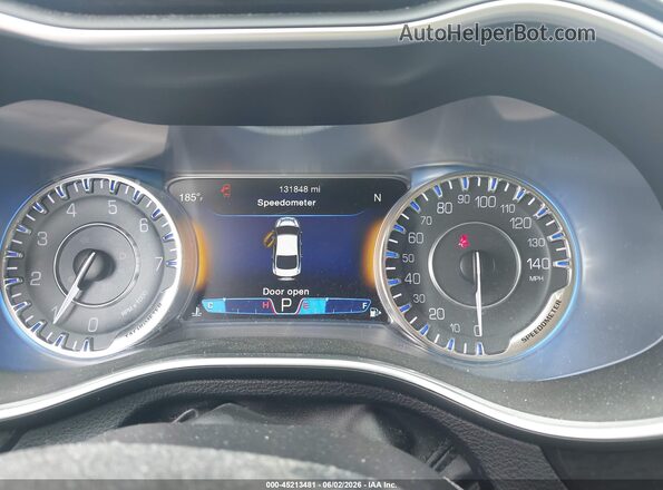 1C3CCCCGXGN111168 2016 CHRYSLER 200 Black Vista de los asientos traseros