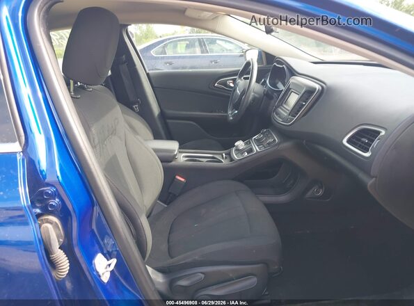 1C3CCCFB7HN501937 2017 CHRYSLER 200 Синий Вид салона спереди