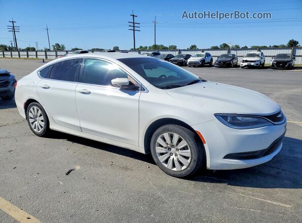 1C3CCCFB7HN507964 2017 CHRYSLER 200 Белый Передняя правая четверть