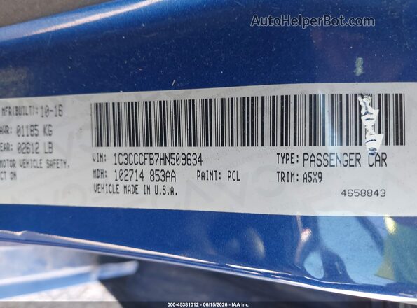 1C3CCCFB7HN509634 2017 CHRYSLER 200 Blue Вид підкапотного простору