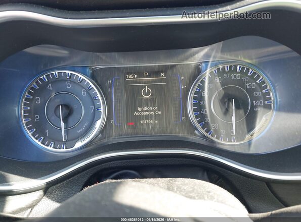 1C3CCCFB7HN509634 2017 CHRYSLER 200 Blue Вид задніх сидінь