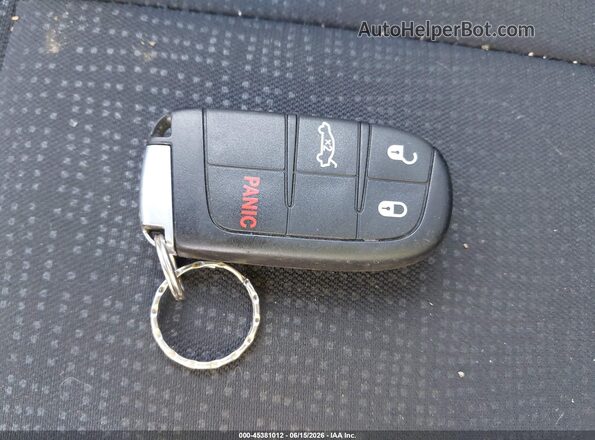 1C3CCCFB7HN509634 2017 CHRYSLER 200 Blue Вид панелі приладів