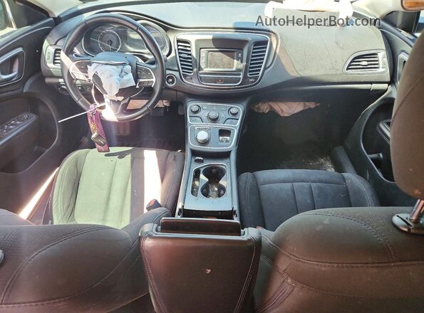 1C3CCCFB8HN510646 2017 CHRYSLER 200 Gray Вид панелі приладів