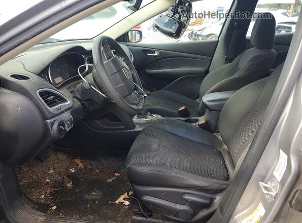 1C3CDFAA6GD608060 2016 DODGE DART Серебряный Вид салона спереди