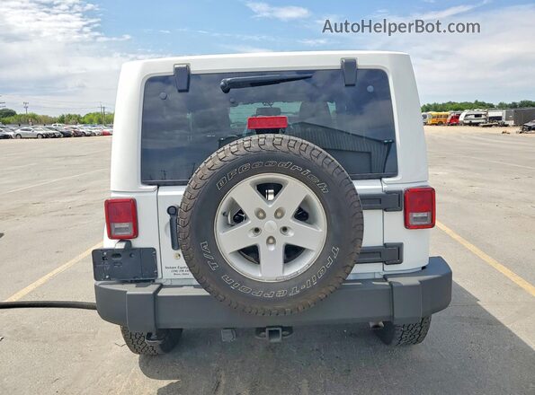 1C4AJWBG2GL143121 2016 JEEP WRANGLER White Rear view