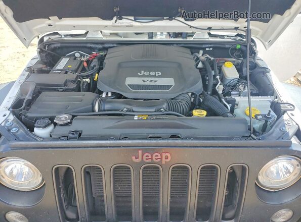 1C4BJWCG7JL910357 2018 JEEP WAGONEER White Rear interior view