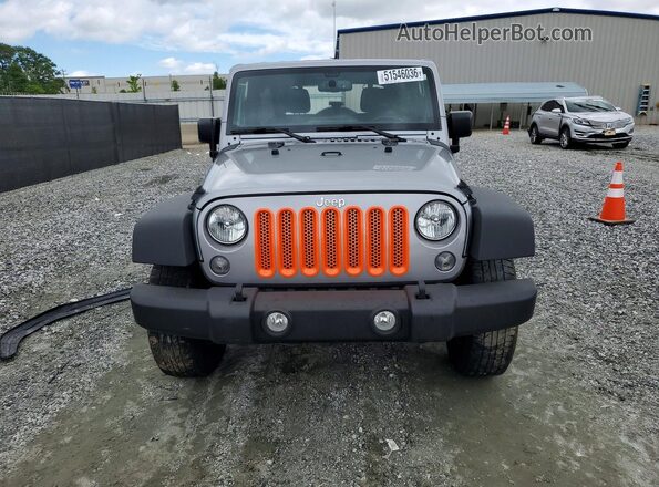 1C4BJWDG0HL721977 2017 JEEP WRANGLER Silver Դիմացի տեսք