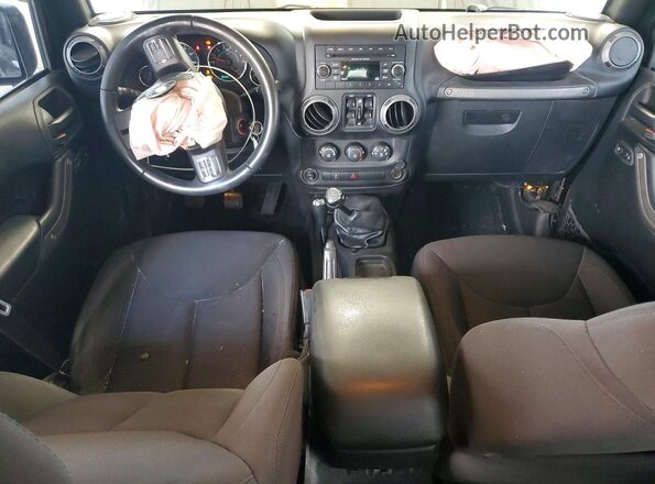 1C4BJWDG1HL637313 2017 JEEP WRANGLER Black Առջևի վահանակի տեսք