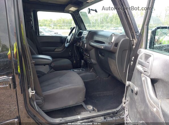 1C4BJWDG2GL139927 2016 JEEP WRANGLER UNLIMITED Black 