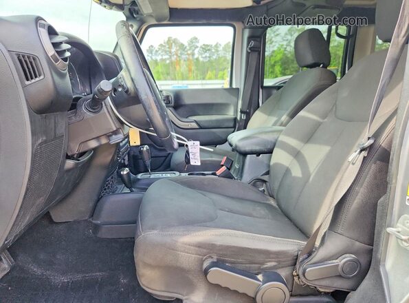 1C4BJWDG2GL319828 2016 JEEP WRANGLER Silver Vista interior delantera