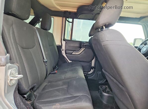 1C4BJWDG2GL319828 2016 JEEP WRANGLER Silver Vista de los asientos traseros
