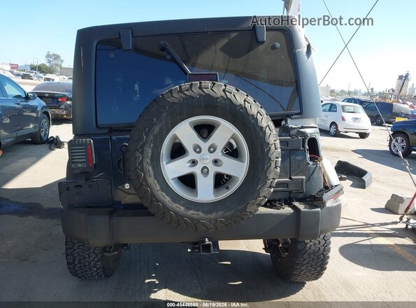 1C4BJWDG2HL581088 2017 JEEP WRANGLER UNLIMITED Gray 