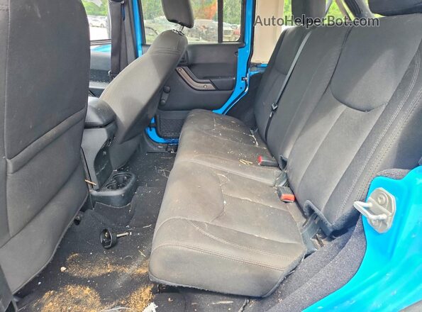 1C4BJWDG2HL609682 2017 JEEP WRANGLER Blue უკანა სალონის ხედი