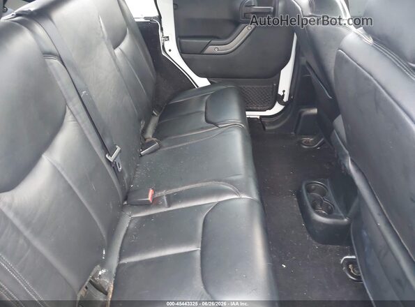 1C4BJWDG2HL652368 2017 JEEP WRANGLER UNLIMITED White VIN կոդի պիտակի տեսք