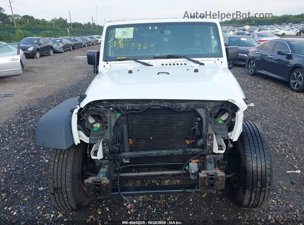 1C4BJWDG2HL652368 2017 JEEP WRANGLER UNLIMITED White Սարքավորումների վահանակի տեսք