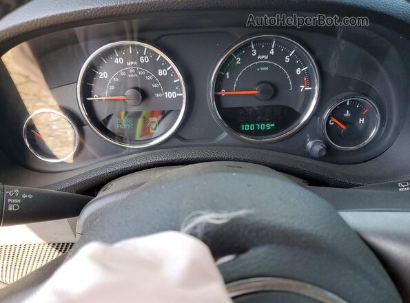 1C4BJWDG2HL669557 2017 JEEP WRANGLER Gray Instrument cluster view