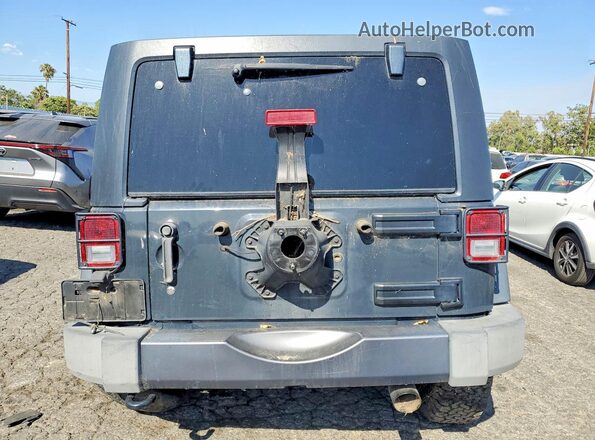 1C4BJWDG2HL669557 2017 JEEP WRANGLER Gray Rear view