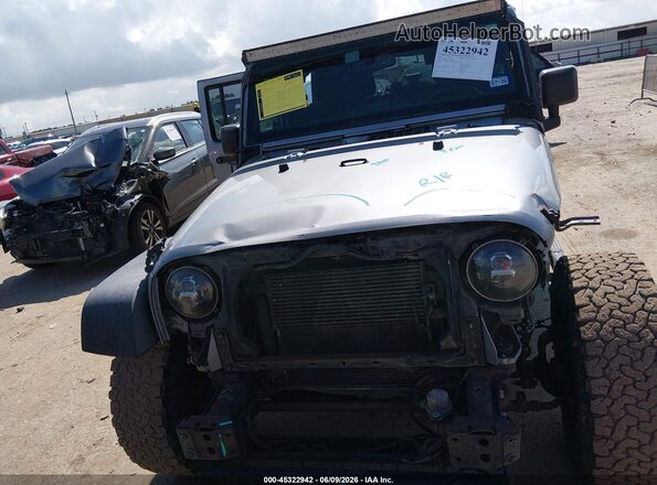 1C4BJWDG3GL178865 2016 JEEP WRANGLER UNLIMITED Silver Սալոնի հետևի տեսք