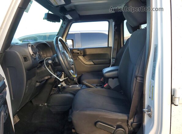 1C4BJWDG3GL338209 2016 JEEP WRANGLER White 