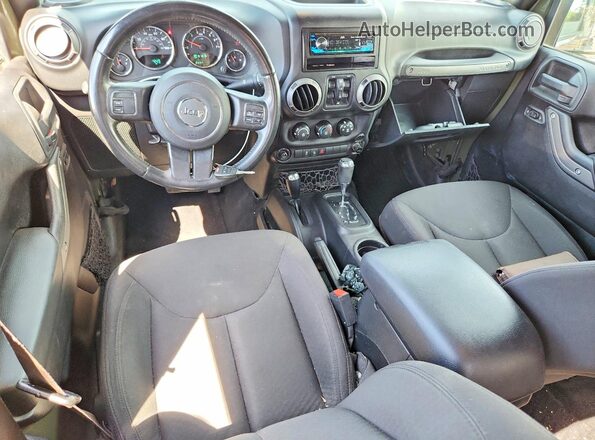 1C4BJWDG4GL144174 2016 JEEP WRANGLER Green Вид панелі приладів