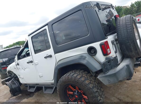 1C4BJWDG4HL574398 2017 JEEP WRANGLER UNLIMITED White 360 interior view