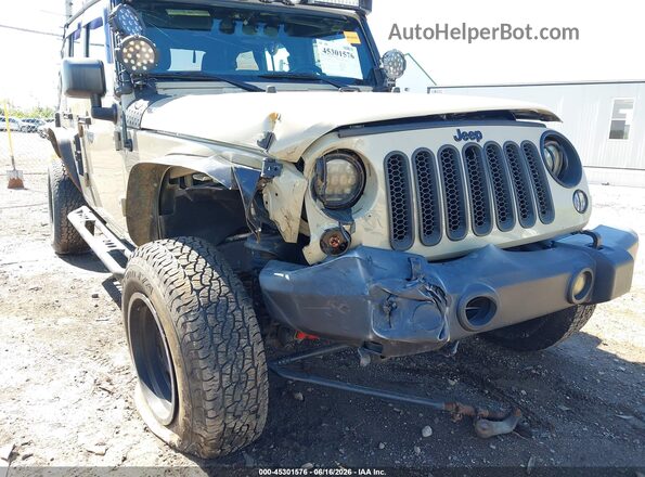 1C4BJWDG5HL593381 2017 JEEP WRANGLER UNLIMITED Желто-коричневый Вид спереди