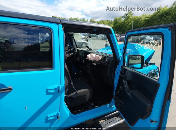 1C4BJWDG6HL568988 2017 JEEP WRANGLER UNLIMITED Blue Vista interior delantera