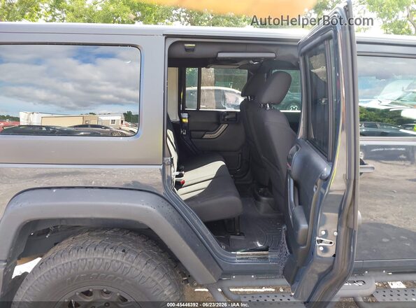 1C4BJWDG7HL721149 2017 JEEP WRANGLER UNLIMITED Gray VIN sticker view