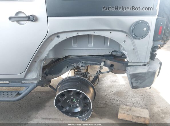 1C4BJWDG8GL248201 2016 JEEP WRANGLER UNLIMITED Gray Front view