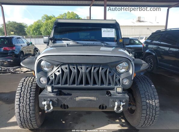 1C4BJWDG8GL248201 2016 JEEP WRANGLER UNLIMITED Gray Instrument cluster view