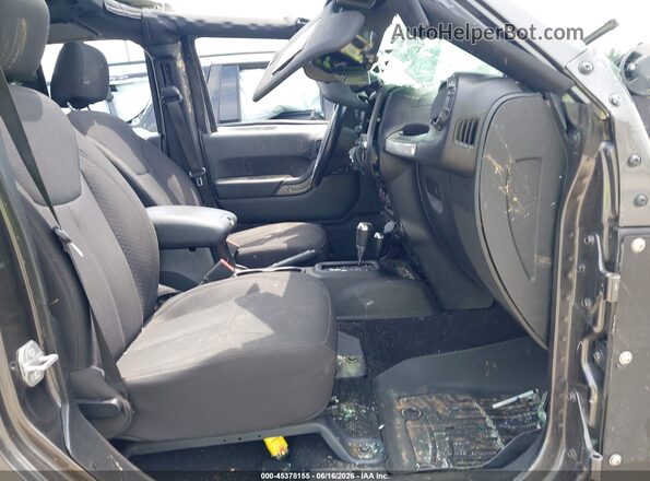 1C4BJWDG8JL909488 2018 JEEP WRANGLER Black Вид салону спереду