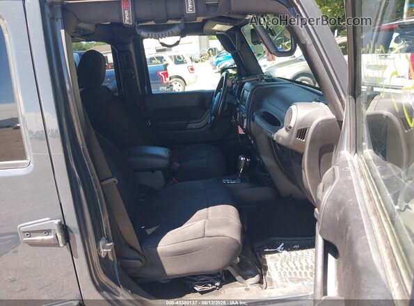 1C4BJWDG9GL314724 2016 JEEP WRANGLER UNLIMITED Gray Вид салону спереду