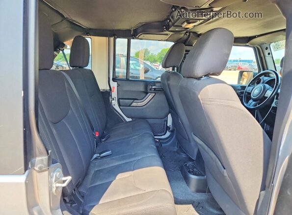1C4BJWDG9HL577409 2017 JEEP WRANGLER Silver უკანა სალონის ხედი