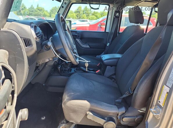 1C4BJWDG9HL728409 2017 JEEP WRANGLER Silver წინა სალონის ხედი