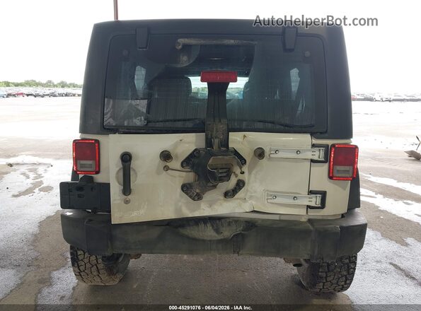 1C4BJWDG9JL845137 2018 JEEP WRANGLER White Widok z przodu