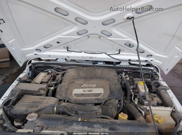 1C4BJWDG9JL845137 2018 JEEP WRANGLER White Widok z tyłu