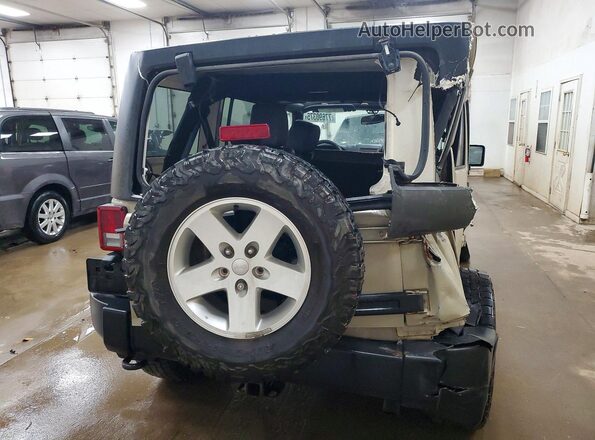 1C4BJWDG9JL849737 2018 JEEP WRANGLER Cream Հետևի տեսք