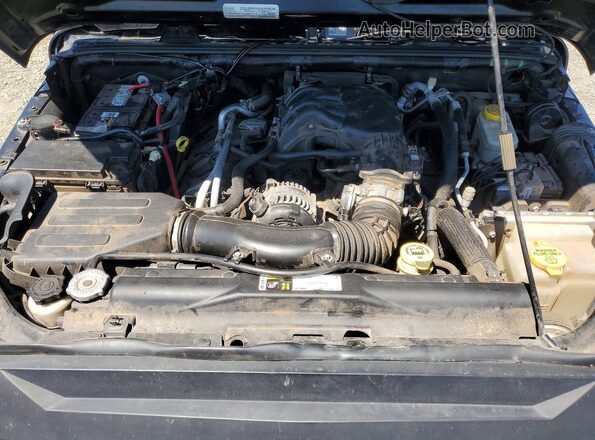1C4BJWDGXGL252895 2016 JEEP WRANGLER Черный Вид задней части салона