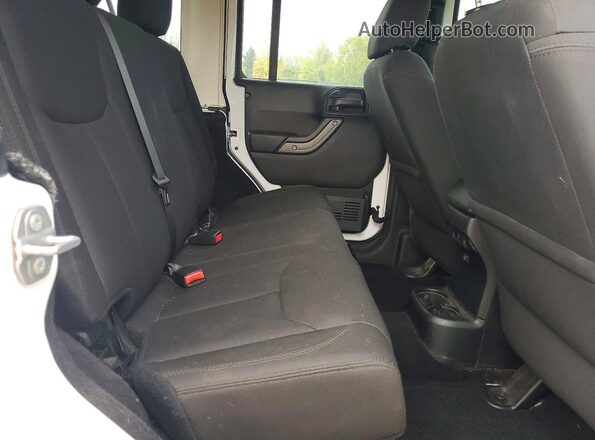 1C4BJWDGXHL531183 2017 JEEP WRANGLER White Вид задніх сидінь