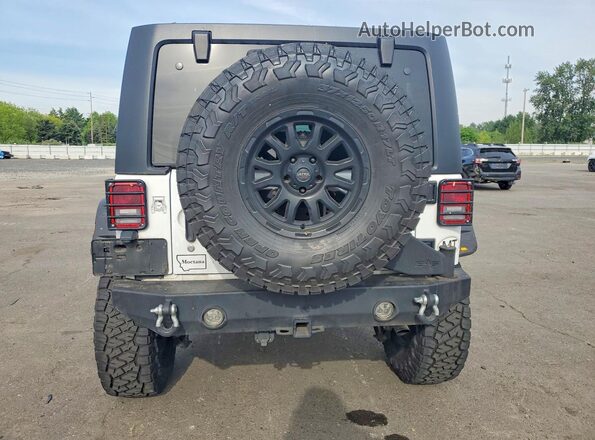 1C4BJWDGXHL531183 2017 JEEP WRANGLER White Вид ззаду