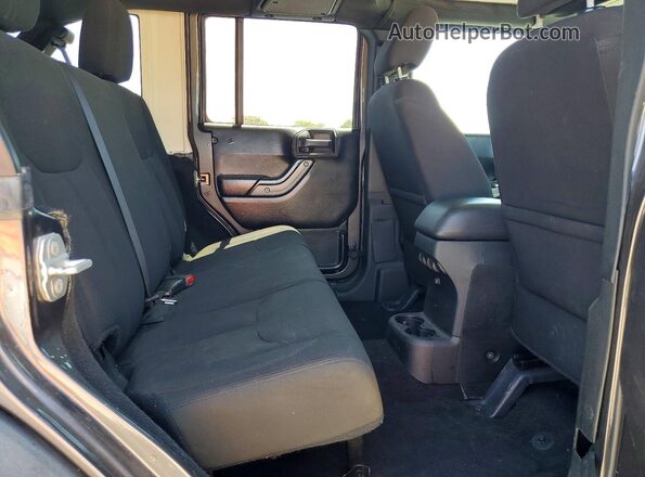 1C4BJWDGXHL742948 2017 JEEP WRANGLER Gray უკანა სავარძლების ხედი