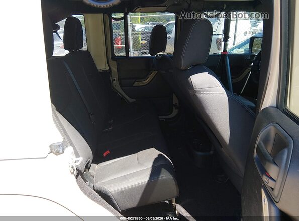 1C4BJWEG4GL270775 2016 JEEP WRANGLER UNLIMITED Tan Вид наклейки з VIN-кодом