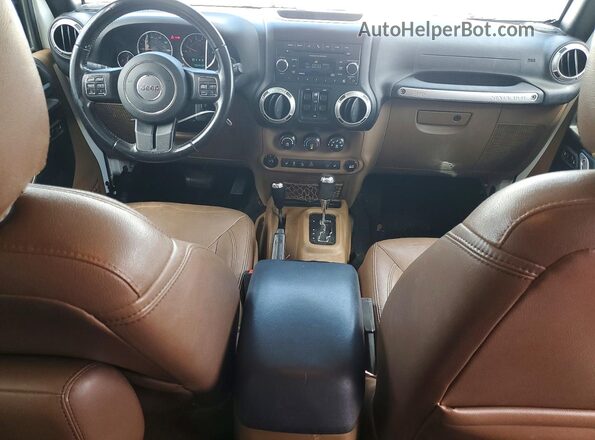 1C4BJWEG5GL339005 2016 JEEP WRANGLER White Dashboard view