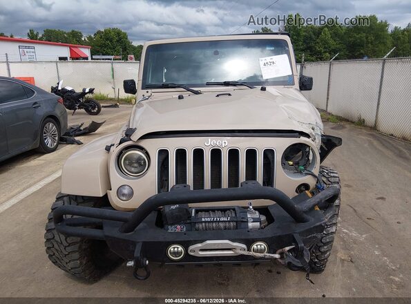 1C4BJWEG6GL259647 2016 JEEP WRANGLER UNLIMITED Tan Widok wnętrza z tyłu