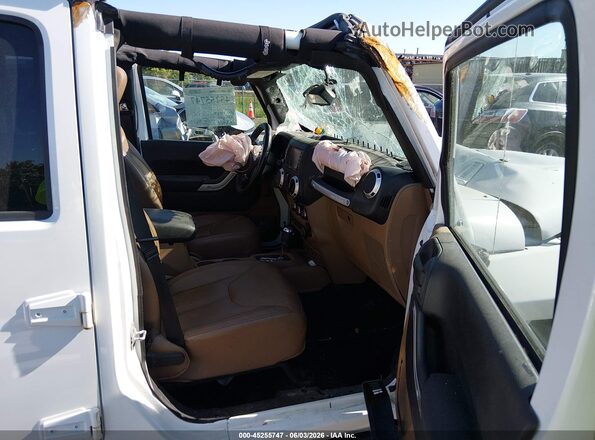 1C4BJWEG8GL100242 2016 JEEP WRANGLER UNLIMITED White Vista interior delantera