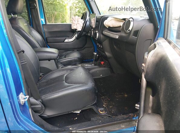 1C4BJWEG9GL310543 2016 JEEP WRANGLER UNLIMITED Blue Vista interior delantera