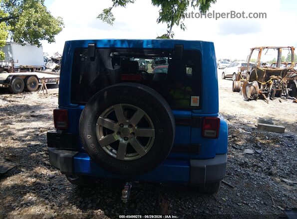 1C4BJWEG9GL310543 2016 JEEP WRANGLER UNLIMITED Blue 