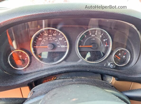 1C4BJWEGXHL657347 2017 JEEP WRANGLER Red Instrument cluster view